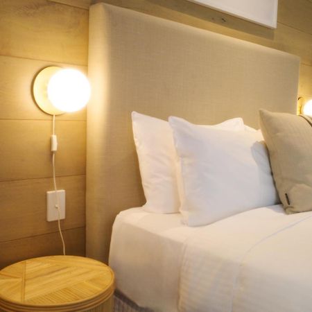 Crown Hotel Surry Hills Sydney Exteriör bild