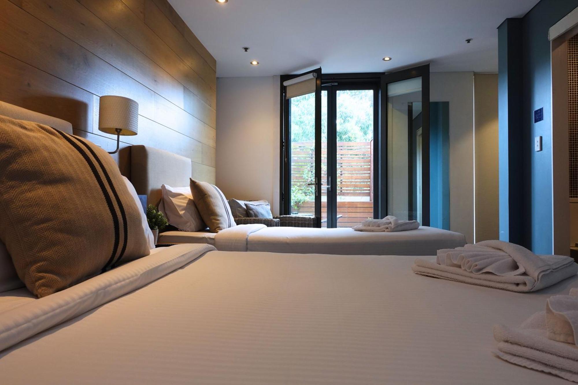 Crown Hotel Surry Hills Sydney Exteriör bild