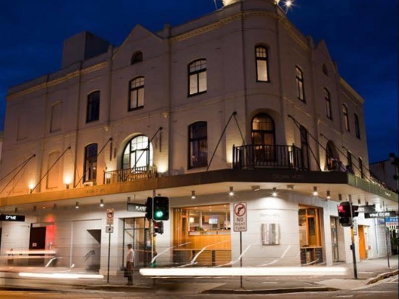Crown Hotel Surry Hills Sydney Exteriör bild